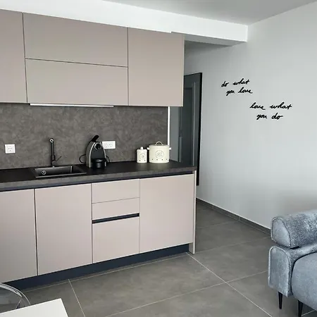 Sea View Dolphin Appartamento Mandre